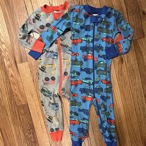 Hanna Andersson construction & truck zip up pajamas bundle